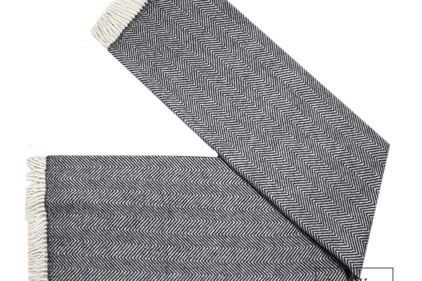 Clothes moths and wool: how to protect your throws